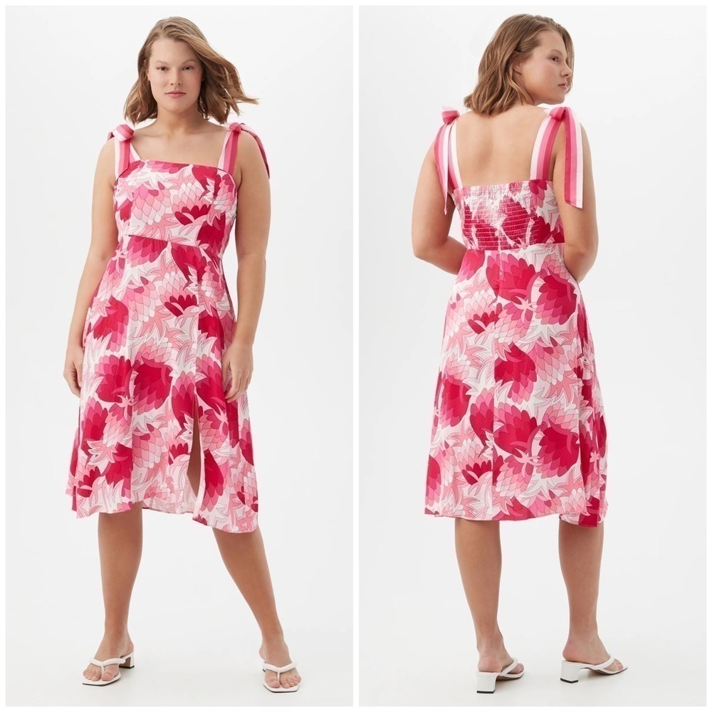 Trina Turk Jolie Dress in Pink Flower Child Pineapple Print Twill 8